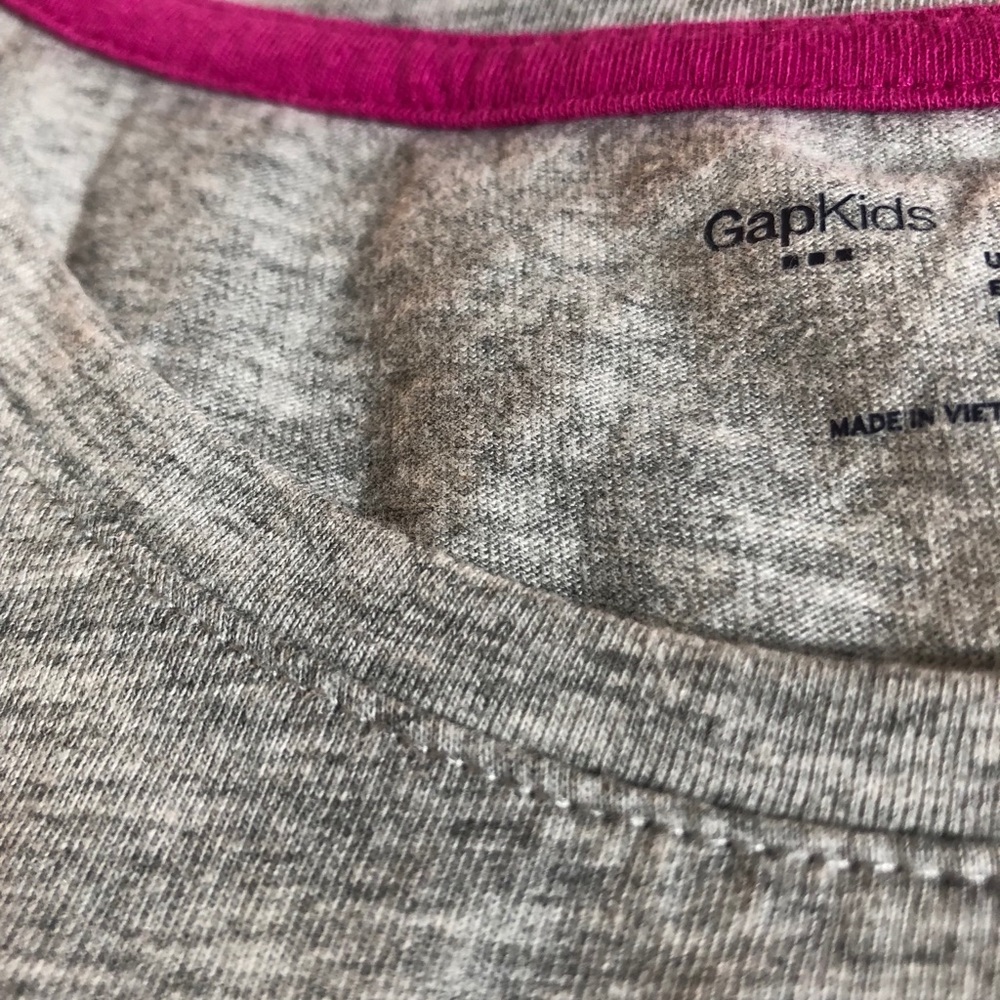 Gap t shirt
